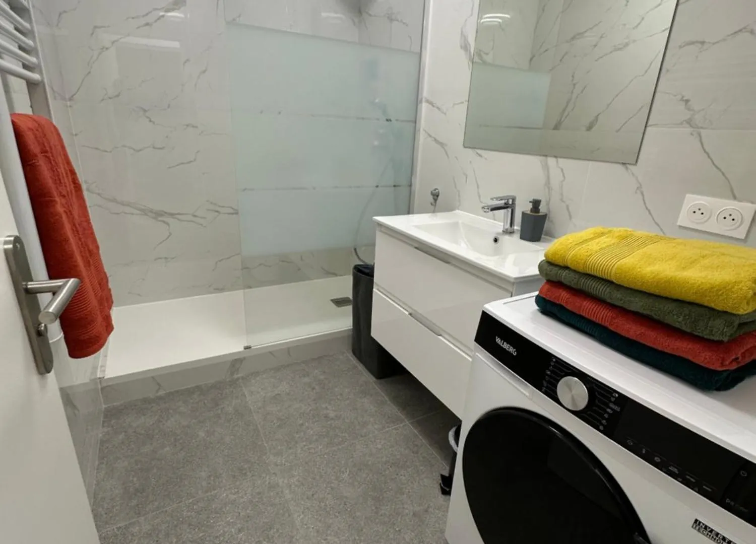 Paris-Montrouge Magnifique Appartement 3 Pieces De 78M2 Avec Parking - Tres Cosy Pour 1 - 10 Personnes Refait A Neuf -Entire Apartment Luxurious And Warm -Montrouge Paris 14Eme - Proche Aeroport Orly Parc Expositions Porte De Versailles Free Wifi Gra France